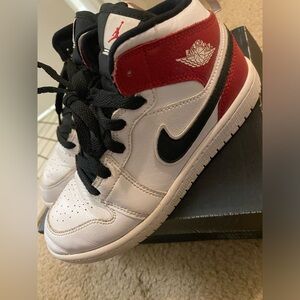 Jordan 1 Mid (ps)